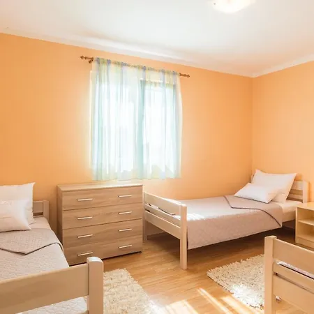 Apartment Boja *