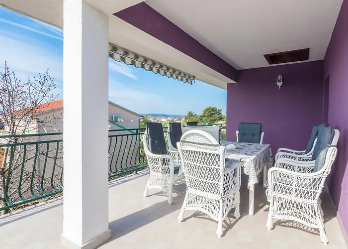 Boja * Биоград-на-Мору